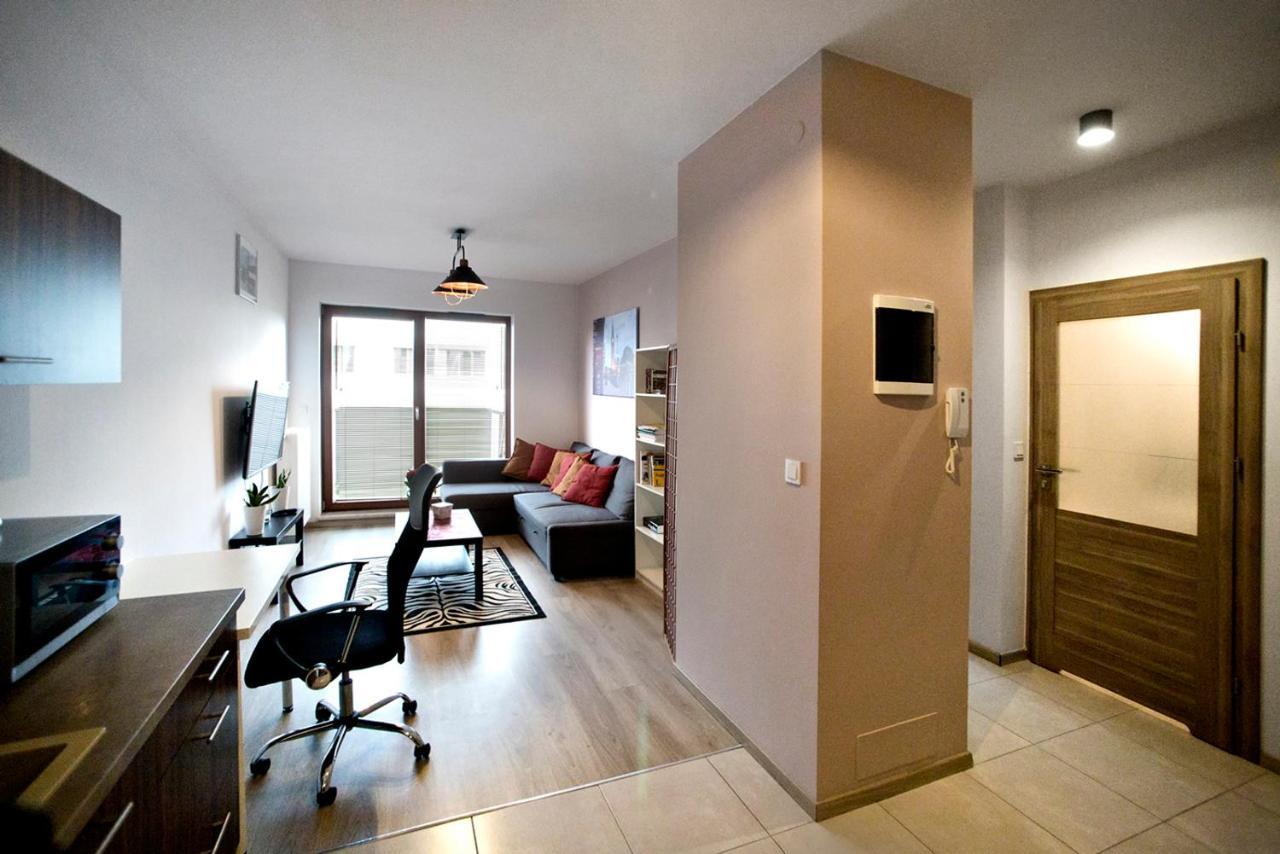 Airport Okecie Klobucka P&O Serviced Apartments Варшава Экстерьер фото