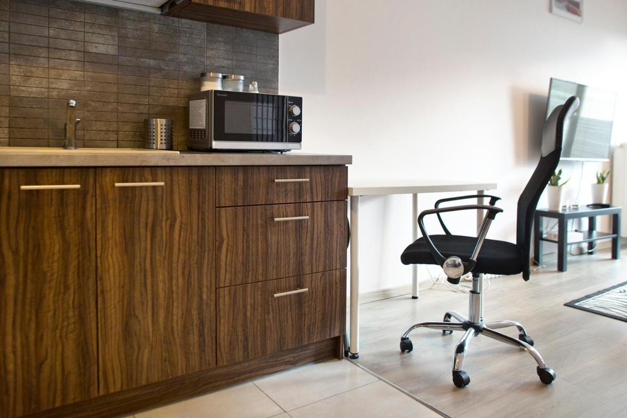 Airport Okecie Klobucka P&O Serviced Apartments Варшава Экстерьер фото